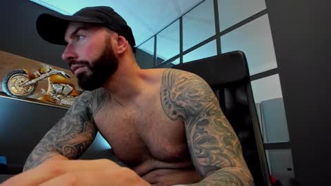 AronGrant online show from February 13, 2025, 10:02 am