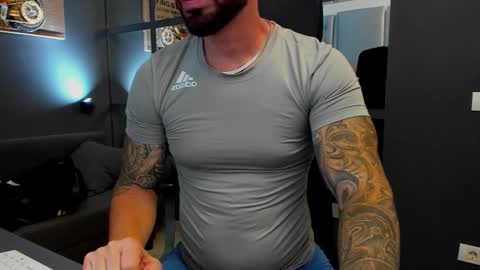 AronGrant online show from September 17, 2025, 8:49 am