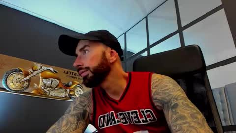 AronGrant online show from February 14, 2026, 9:39 am