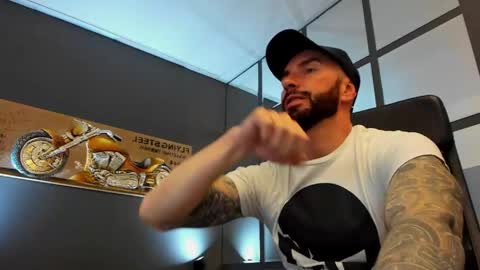 AronGrant online show from April 19, 2026, 9:41 am