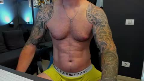 Snapshot of arongrant chatting on July 20, 2026, 10:39 am AronGrant online show from July 20, 2026, 10:39 am