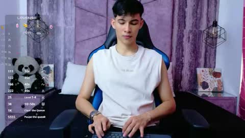 Arontawers online show from June 6, 2026, 6:56 pm