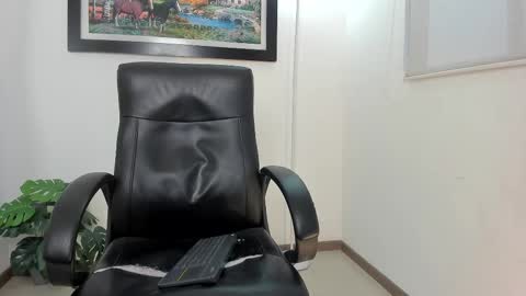   online show from February 10, 2025, 11:02 pm