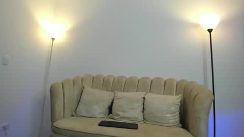   online show from September 26, 2025, 12:14 am