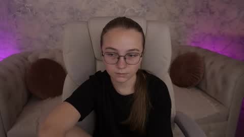 Snapshot of arrinawair chatting on October 1, 2025, 7:36 am arrinawair online show from October 1, 2025, 7:36 am