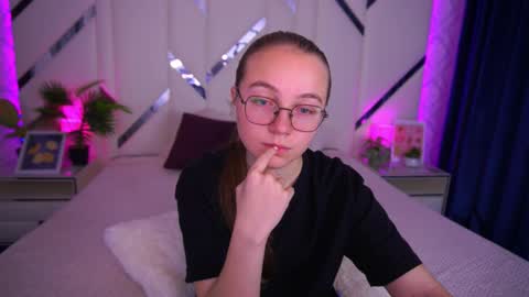 Snapshot of arrinawair chatting on October 16, 2025, 7:20 am arrinawair online show from October 16, 2025, 7:20 am