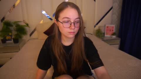 Snapshot of arrinawair chatting on November 14, 2025, 9:08 am arrinawair online show from November 14, 2025, 9:08 am