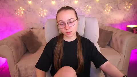 arrinawair online show from March 19, 2026, 7:34 am