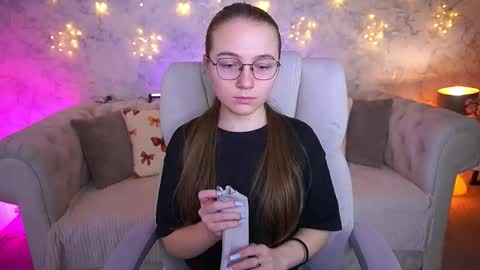 arrinawair online show from March 20, 2026, 7:35 am