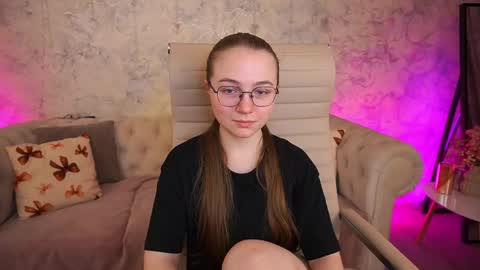 arrinawair online show from April 21, 2026, 6:41 am