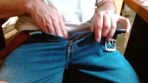 arrrr3 online show from September 28, 2025, 12:27 am