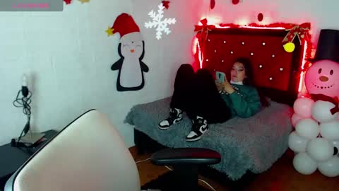 Snapshot of arseniy_025 chatting on December 2, 2024, 1:57 pm KIMBERLY online show from December 2, 2024, 1:57 pm