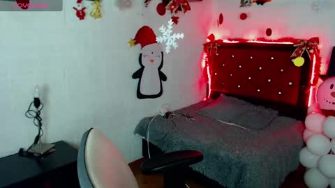 Snapshot of arseniy_025 chatting on December 7, 2024, 6:59 pm KIMBERLY online show from December 7, 2024, 6:59 pm