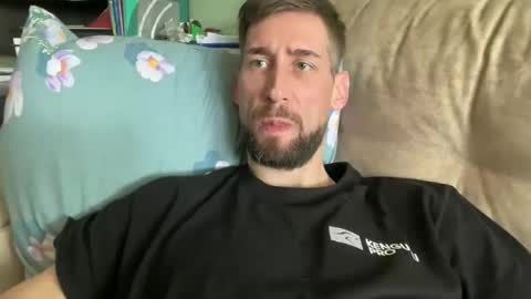 Ivan  online show from April 25, 2026, 11:57 am