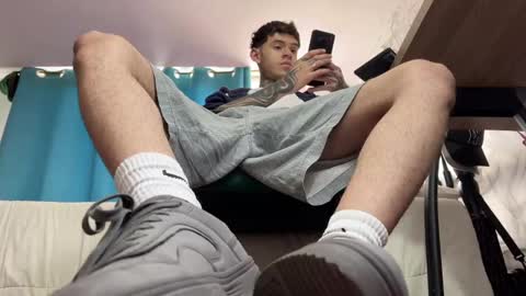   online show from December 19, 2024, 10:45 am