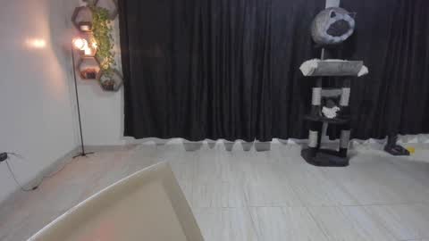 FENIX online show from September 9, 2025, 1:27 am