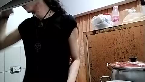 Arthemisa online show from May 10, 2026, 3:55 am