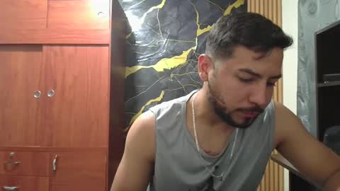 arthur1718 online show from April 22, 2026, 2:36 am