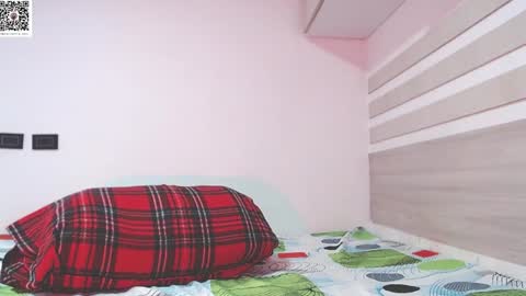 arthur_jamess online show from January 25, 2025, 7:07 pm