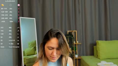 Sara online show from September 12, 2025, 8:31 pm