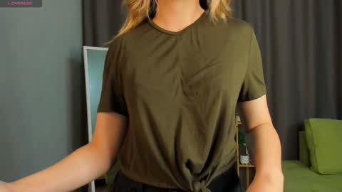 Sara online show from September 15, 2025, 7:36 pm