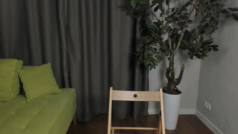 Sara online show from October 21, 2025, 8:31 pm