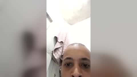 Snapshot of arthursantos32 chatting on July 18, 2026, 5:06 pm arthursantos32 online show from July 18, 2026, 5:06 pm