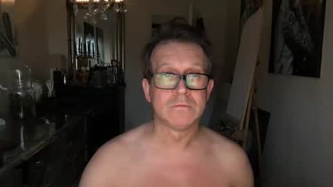 Snapshot of artisterotic chatting on January 26, 2025, 3:47 pm artisterotic online show from January 26, 2025, 3:47 pm