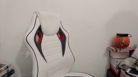 MIA online show from February 27, 2025, 9:36 pm