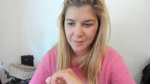 MIA online show from September 21, 2025, 11:23 am