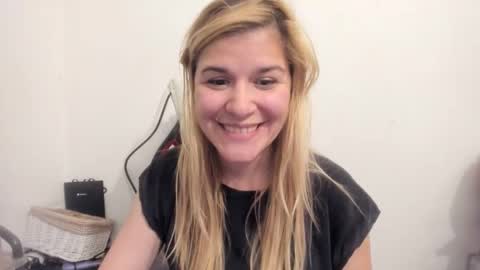 MIA online show from September 24, 2025, 9:07 pm