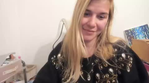 MIA online show from October 15, 2025, 9:04 pm