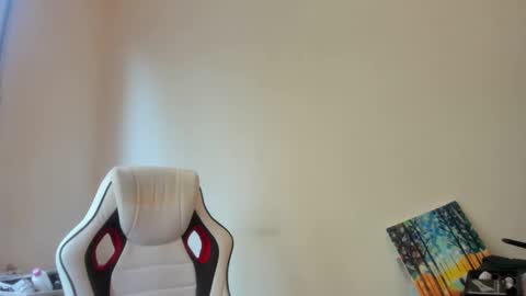 MIA online show from October 22, 2025, 8:58 am