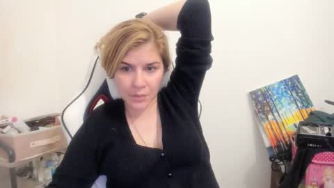 MIA online show from October 22, 2025, 9:03 pm