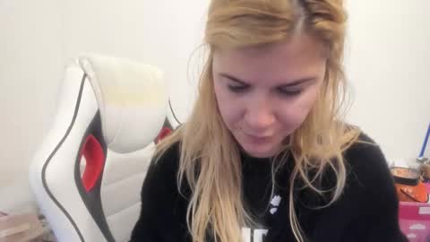 MIA online show from November 3, 2025, 6:25 am