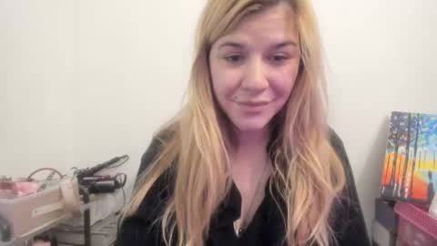 MIA online show from November 22, 2025, 11:53 am