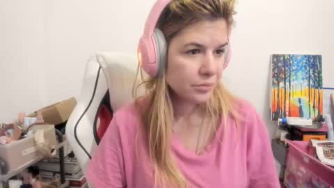 MIA online show from December 2, 2025, 6:19 am