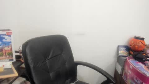 MIA online show from April 20, 2026, 8:28 am