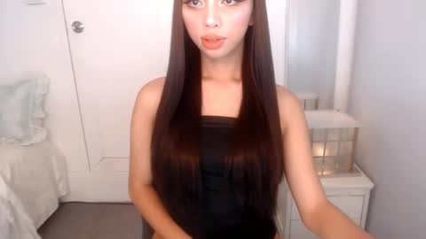 Ariella online show from April 21, 2026, 3:02 am