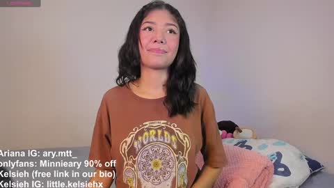 Ariana and Kelsieh online show from December 18, 2024, 10:02 pm