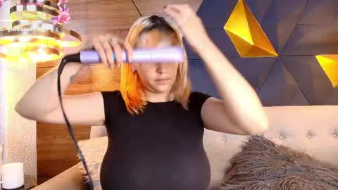 sofia online show from April 20, 2026, 11:02 am