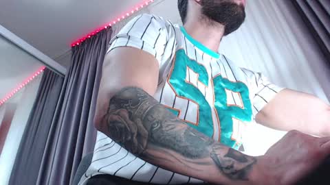 Snapshot of aryanaian1 chatting on April 2, 2026, 2:37 pm AryanAian1 online show from April 2, 2026, 2:37 pm