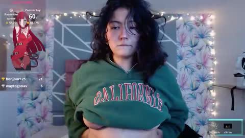 Saray online show from November 12, 2025, 7:46 pm