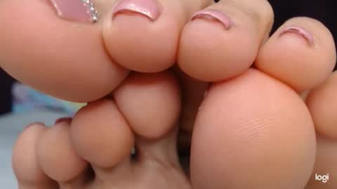 ashley online show from October 23, 2025, 3:06 am