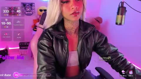 AshantiINDEPENDENT MODEL online show from September 20, 2025, 1:28 am