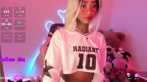 AshantiINDEPENDENT MODEL online show from February 14, 2026, 12:46 pm