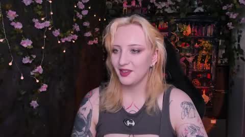 Snapshot of asheluck chatting on June 6, 2026, 6:29 am AshleyAshe online show from June 6, 2026, 6:29 am