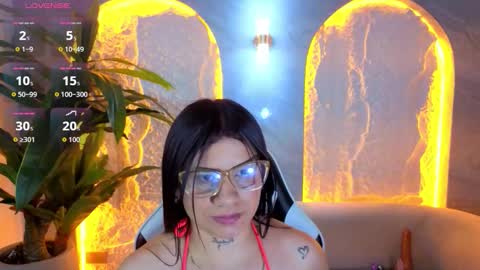 Ashely tp   1430-2100 online show from March 5, 2026, 8:16 pm