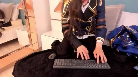 Ashkoreh online show from October 31, 2025, 6:42 pm