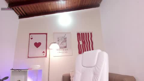   online show from April 22, 2026, 12:18 pm